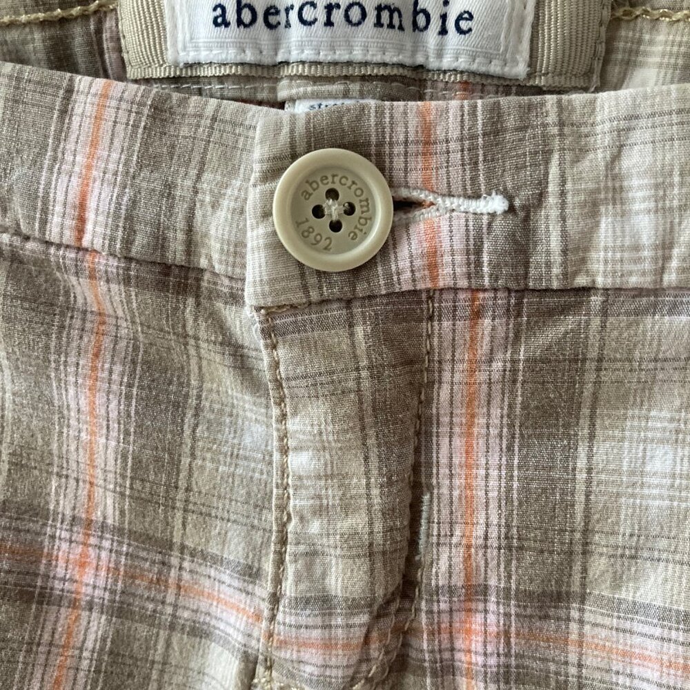 Abercrombie Plaid Shorts - Picture 3 of 12